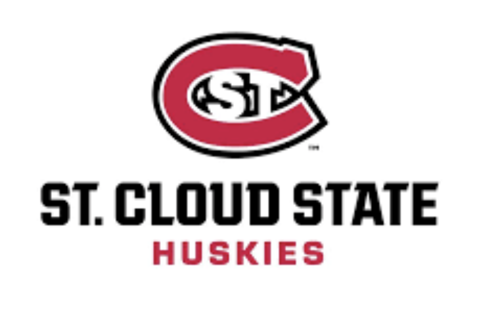 8th ranked St. Cloud State defeats 2nd ranked Minnesota State Mankato in game one of the series