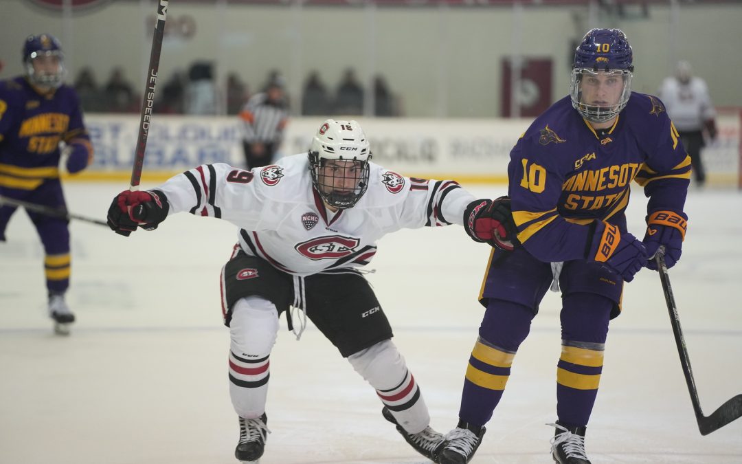 Men’s Hockey Looks to Talented Offense, Defense to Lead the Team to Victory