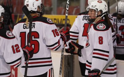 Women’s hockey sweeps St. Thomas for the second time this season