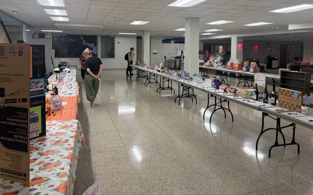 Social Work Association Hosts Silent Auction to Support Project Homeless Connect